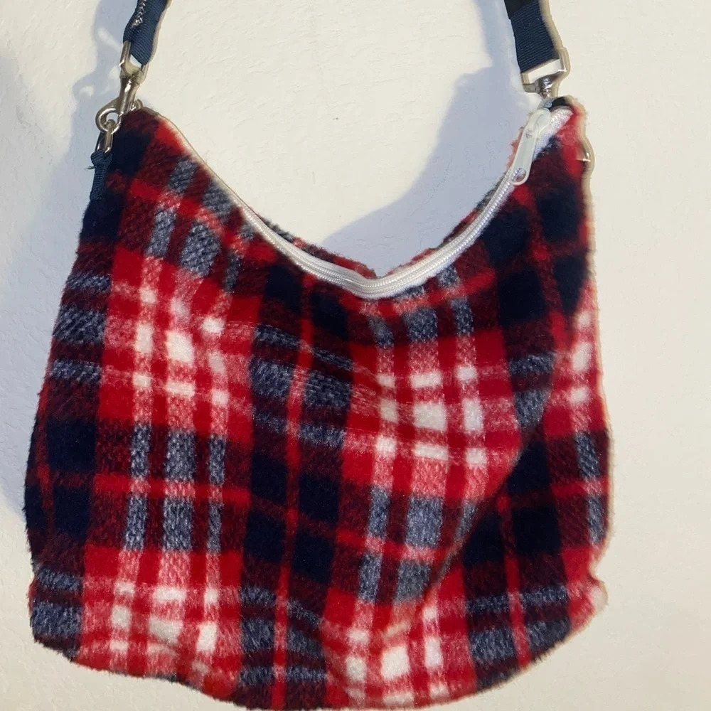 Kavu Fairview Plaid Rope Plush Shoulder Travel Bag Red and Blue Preppy Academia